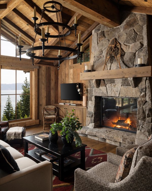 Lakeview Chalet — Dollar Point, California